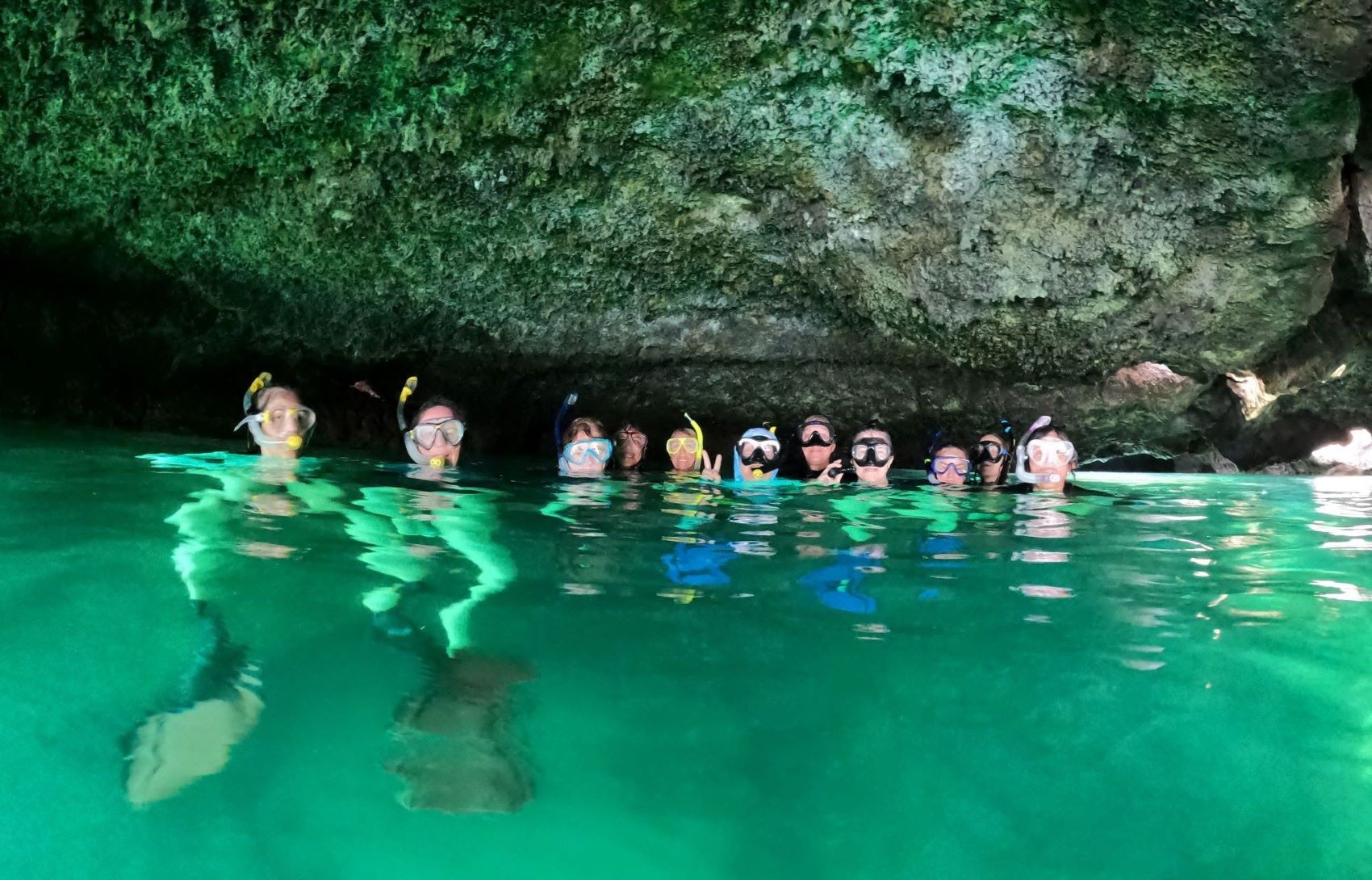 Alumni Visit the Galápagos Islands